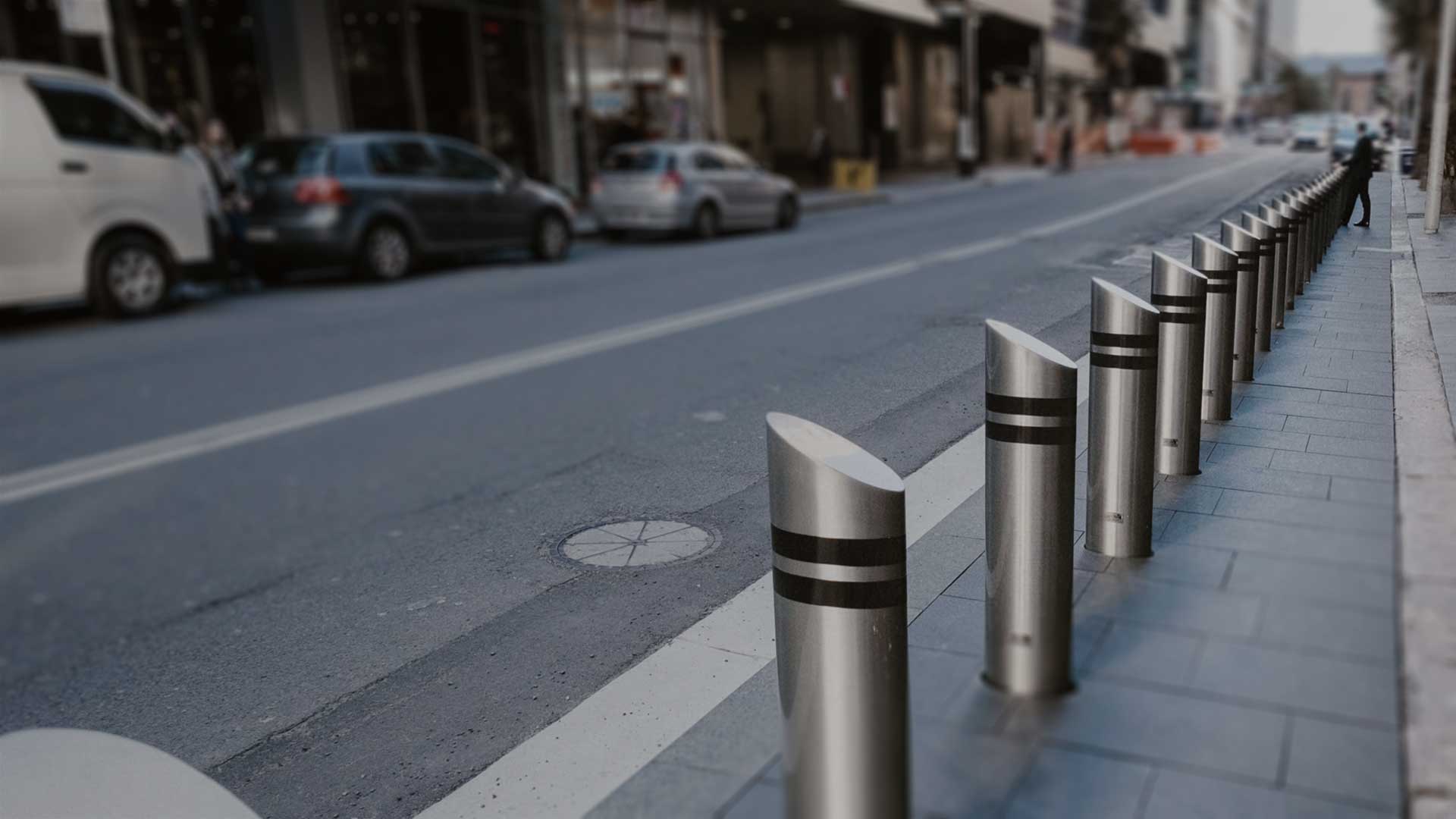 DIRICKX Systems Safetyflex HVM Barriers 01 Darkened